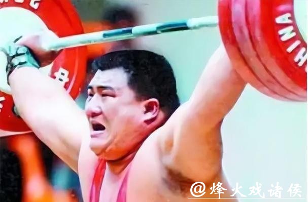亚洲第一大力士才力：为国争光勇夺60多个冠军，退役后当保安