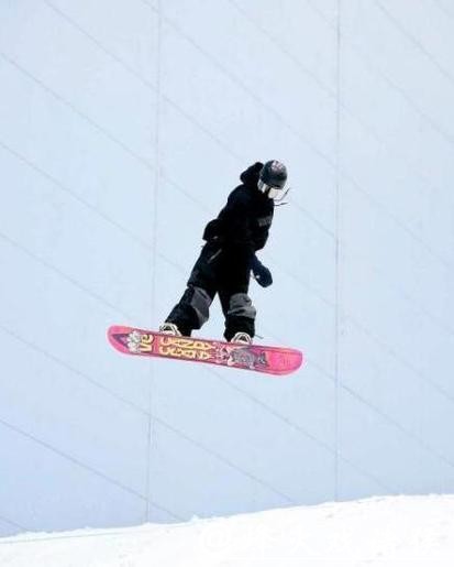 17岁小将李俊辛半月豪取4金:让冰雪离四川近一点 17岁小将李俊辛半月豪取4金:让冰雪离四川近一点